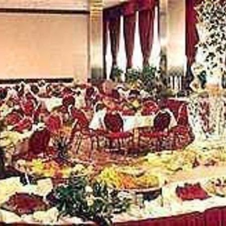 Terrace Hotel Cincinnati Bagian luar foto