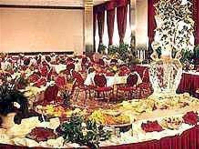 Terrace Hotel Cincinnati Bagian luar foto